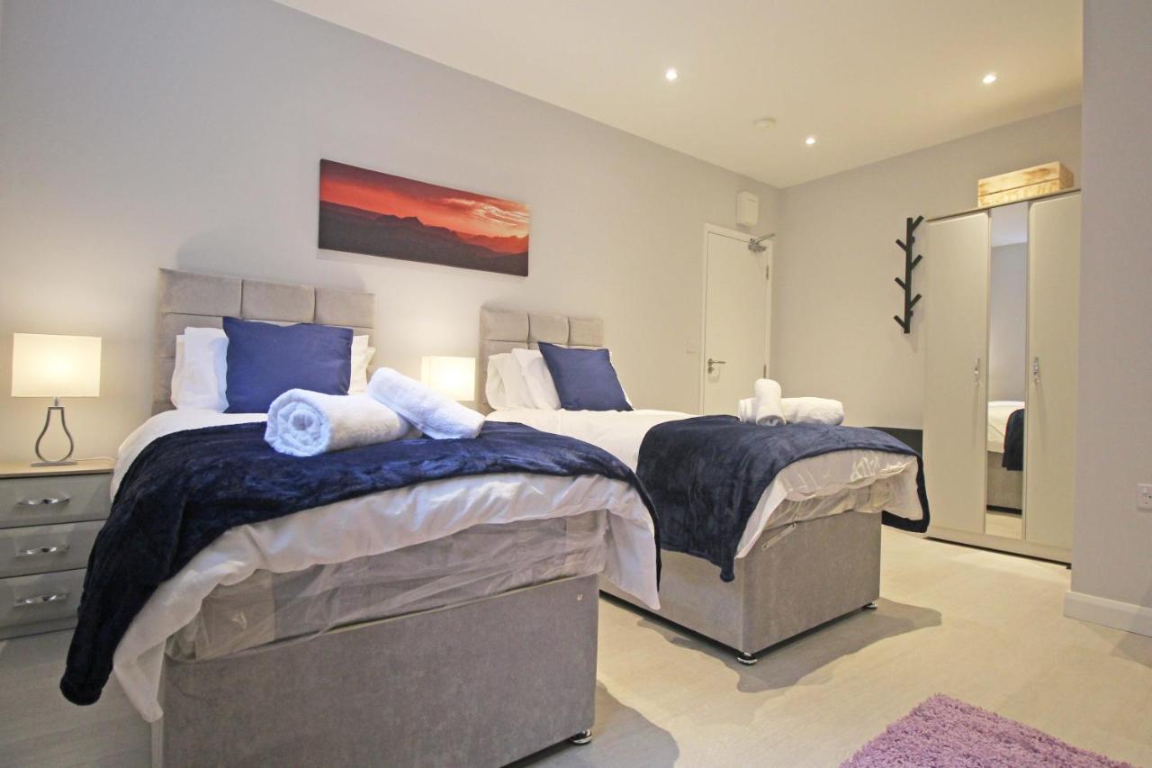 Amicus House - Spacious 4 Bedroom & 4 Bedroom Apartments In St. Helens St Helens  Exterior foto